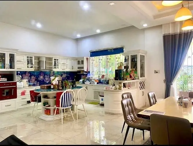 Biệt Thự 3 Tầng Lộng Lẫy Ngay Celedon City, 172M2, Đẳng Cấp Đỉnh Cao