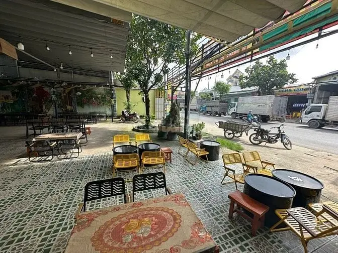 Sang Hợp Đồng Mặt Bằng Gần 1000M² – Mặt Tiền Lê Văn Khương