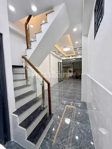 Bán Nhà Giá Tốt - Nguyễn Thị Thập, Phường Tân Phú, Quận 7