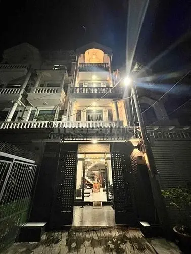 Giá Tốt - Bán Nhanh Nhà 3 Lầu, Xe Hơi Tận Nhà ,Gần Q7, 4X17M