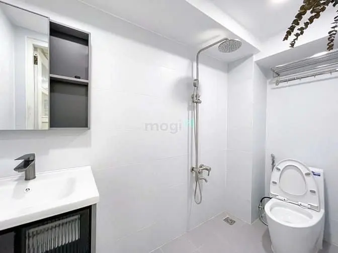 Studio Ban Công, Fnt, Gần Lotte, Tdtu, Thoáng, Mát, Q1,4,8 Trong 5P