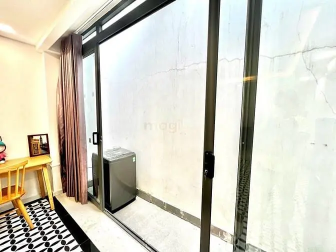 Studio Fnt Cao Cấp Bancon To Giá Rẻ Mg Riêng Gần Tdt-Rmit-Lotte Q4Q1Q5
