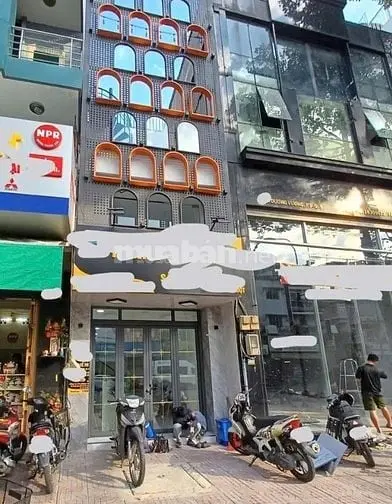 Hạ Giá Bán Gấp Chỉ 17.9 Tỷ Sở Hữu Ngay Nhà Mặt Tiền Quận 5