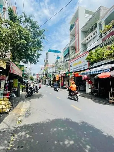 Bán Nhà Hẻm Xe Hơi Ngay Chợ (4,5X11) 498/ Nguyễn Văn Công P3 Gò Vấp