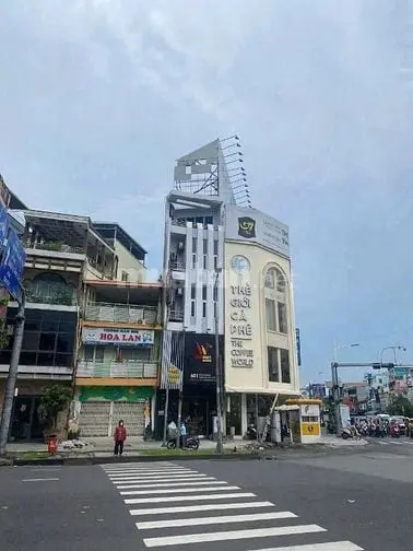 💸 Nhà Mặt Tiền Trần Hưng Đạo – Góc Nguyễn Văn Cừ, Q.1 –Cho Thuê Cao