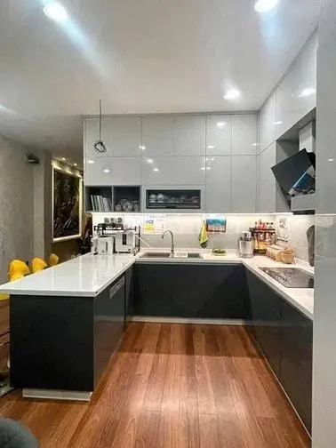 Tòa Nhà Mặt Tiền Kinh Doanh Sầm Uất Đường Man Thiện 18,5 Tỷ