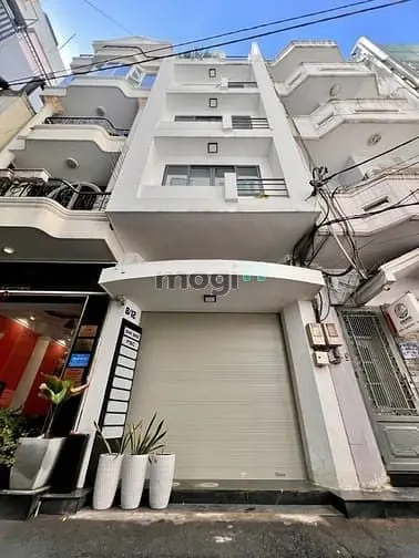 Tiêm Nail, Spa Hxh Số 8 Lê Thánh Tôn, Q1. Dt: 4X20M, Kc: 5 Tầng Tm+Pcc