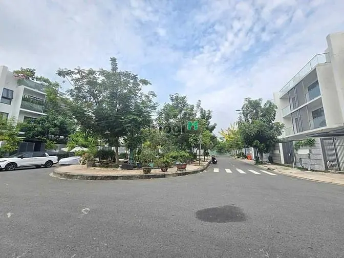 Bán Nhà Đông Tây , An Phú ,Quận 2 - 7,5X21M - 4 Tầng - Giá : 39 Tỷ