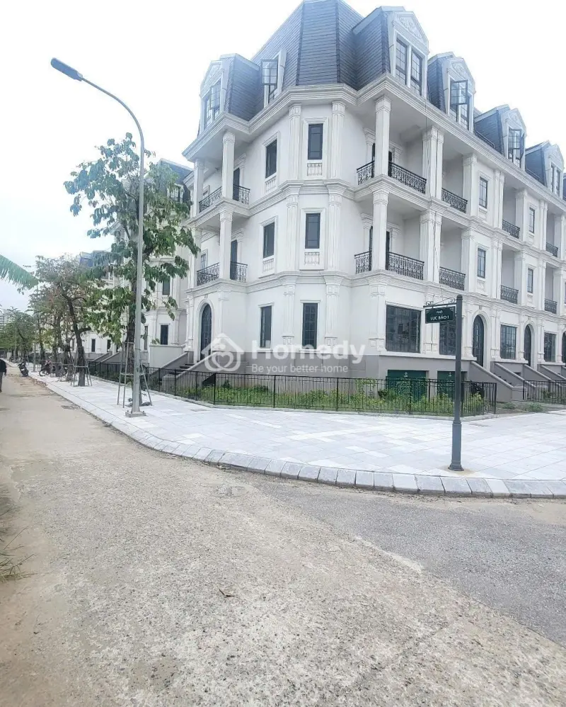 Shophouse 3 Mặt Tiền - Hiếm Có Nằm Ngay Trung Tâm Phạm Văn Đồng