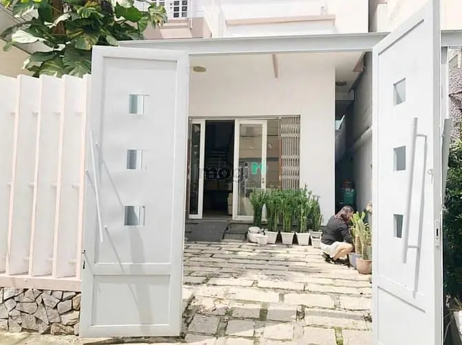 Nhà Đẹp 3 Tầng Gần Phạm Văn Đồng Thu Nhập 16Tr/Th 5,5X27 Chỉ 12,6 Tỷ