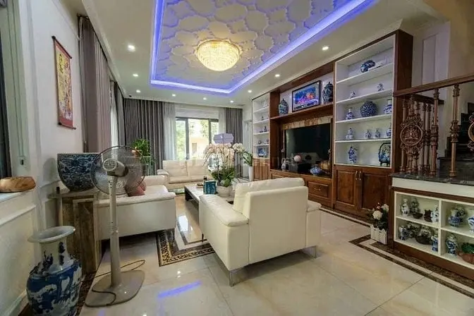 Chính Chủ Bán Biệt Thự Kđt Dịch Vọng . Mặt Phố Chính Thọ Tháp