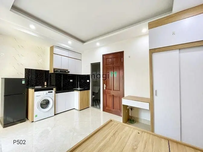 Phòng Ccmn Ngõ 100 Nguyễn Xiển Full Đồ Mới - Thang Máy- Ban Công Rộng