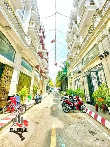 Nhà Đẹp 5 Tầng 4 Phòng Ngủ 5Wc, Đường Mã Lò, Thiết Kế Hiện Đại