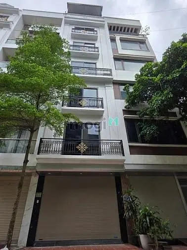 Nhà Mới Xây, Pháp Lý Chuẩn – Sẵn Sàng Đón Chủ Mới! 🏡