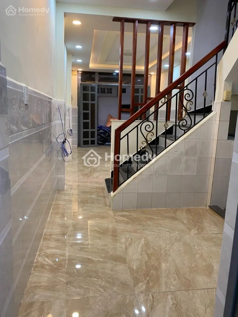 Nhà Bán Gấp Hẻm 322 Trần Hưng Đạo, Phường Nguyễn Cư Trinh Quận 1, Dt 34M2.