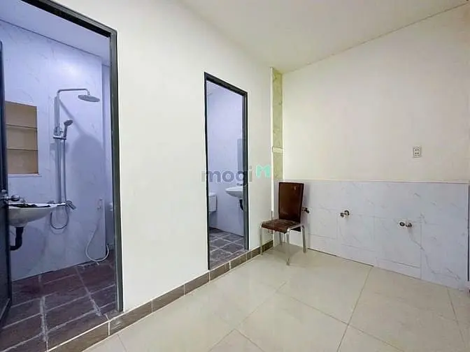 Ký Túc Xá Thoáng Mát Gần Tô Hiến Thành, Giá Từ 1Tr5