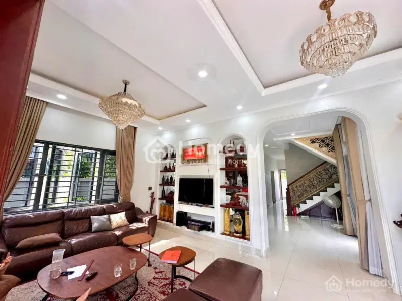 Biệt Thự Sân Vườn Đẹp Siêu Phẩm – Sát Tt Thủ Đức - 373M2 -15X25 Chỉ 14 Tỷ (Tl)