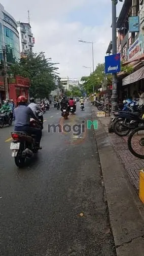 Hot 90 Tỷ! Bán Gấp Mt Đ. Phạm Viết Chánh Q1 - 9.5X17M - 3 Tầng.