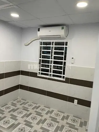Cho Thuê Nhà Hẻm 3M(Bg) Nguyễn Gia Trí, P.25, Q.bình Thạnh Giá 9Tr
