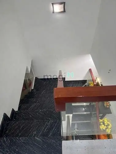 Bán Nhà Hẻm 4M Hậu Giang, Nhà Đẹp, 1 Lầu 2 Phòng Ngủ!