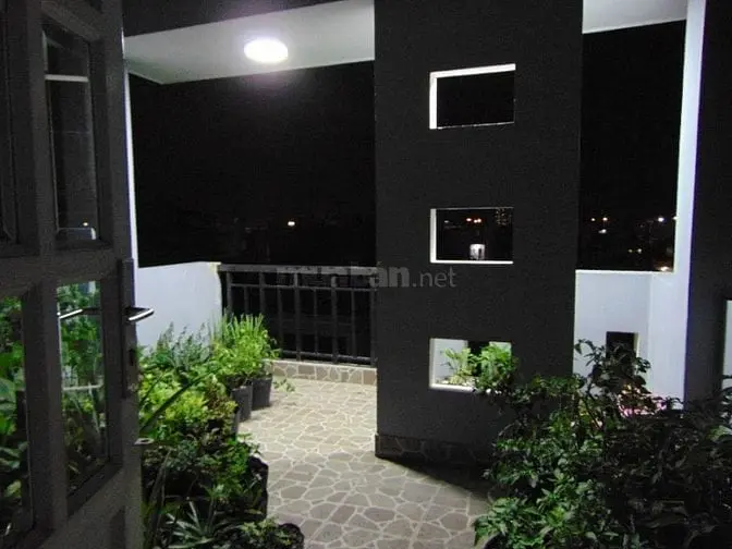 Lộ Chính + Hẻm > 12M, Xe 50 Chỗ Vào Được Thoải Mái