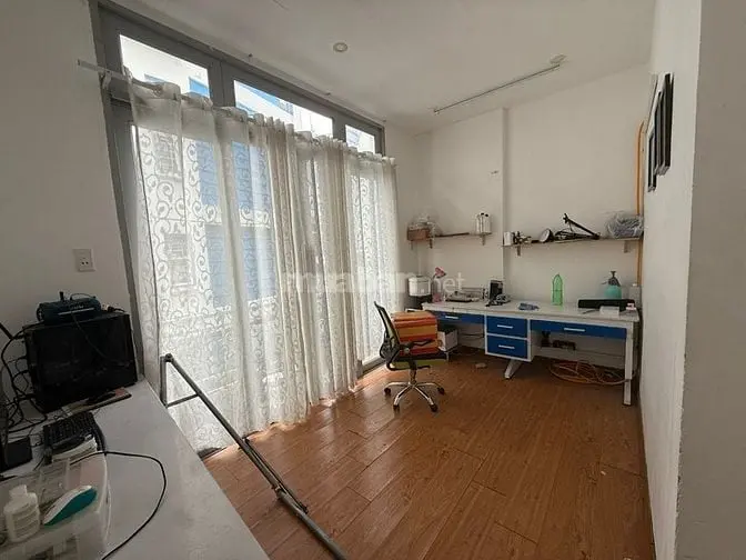 Cho Thuê Nguyên Căn Trường Sa, P2, Pn, Dtsd 120M2