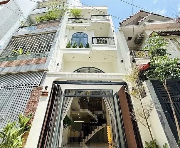 6006363 ảnh đại diện 1