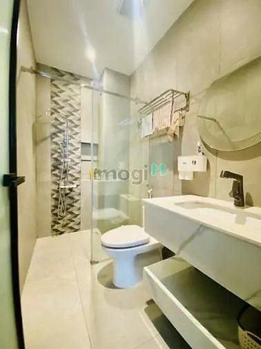 Nhà Mới 4 Tầng Có Thang Máy Ngay Nhà Ga T3 -5M X 17M Chỉ 18.5 Tỷ