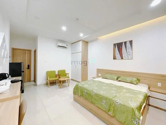 Cho Thuê Chdv 1Pn Tách Bếp- Ban Công Thoáng- Nội Thất Cao Cấp-