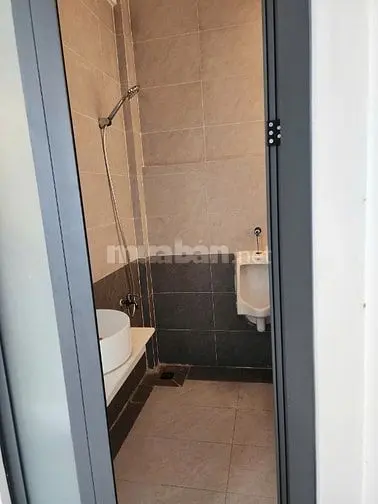 Cho Thuê Ch C/Cư B.thới, Lô C, Lầu 5 Dương Đình Nghệ, P.8,Q.11 Giá 6Tr