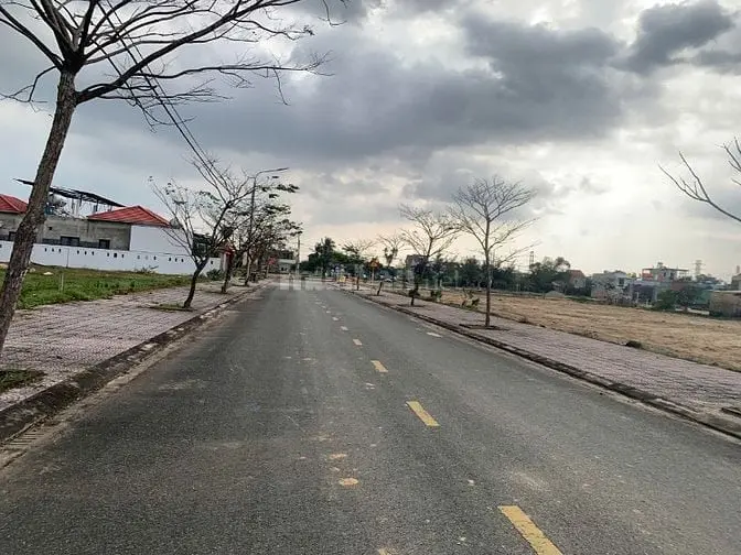 Phố Chợ Lai Nghi (Có Sổ): Bán Lô Đất Biệt Thự, Giá Sụp Hầm 13,5 Tr/M2