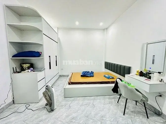 Bán Nhà Hot - Đình Thôn - Giá Tốt - Gấn Bãi Oto - 40M - Chỉ 7,2 Tỷ