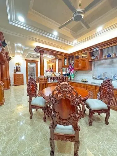 Biệt Thự Siêu Đẹp Ngay Trung Tâm Quận 2- 12X20- 3 Tầng Chỉ 72 Tỷ