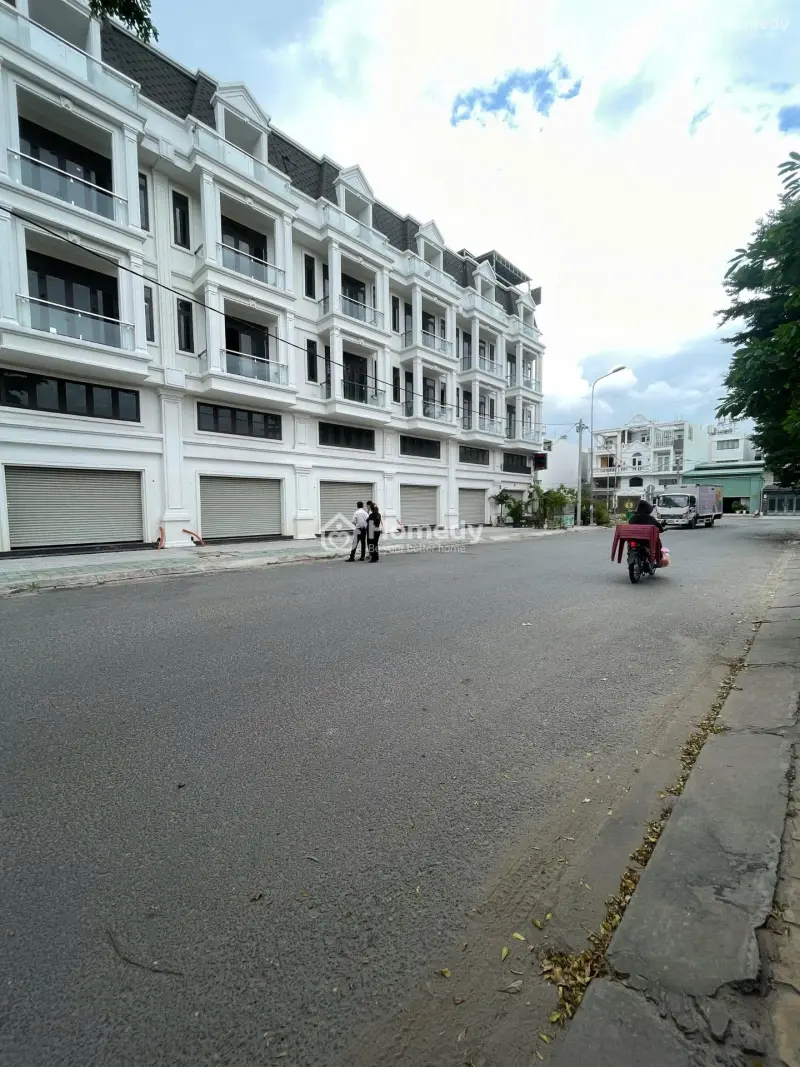 6006349 ảnh đại diện 1