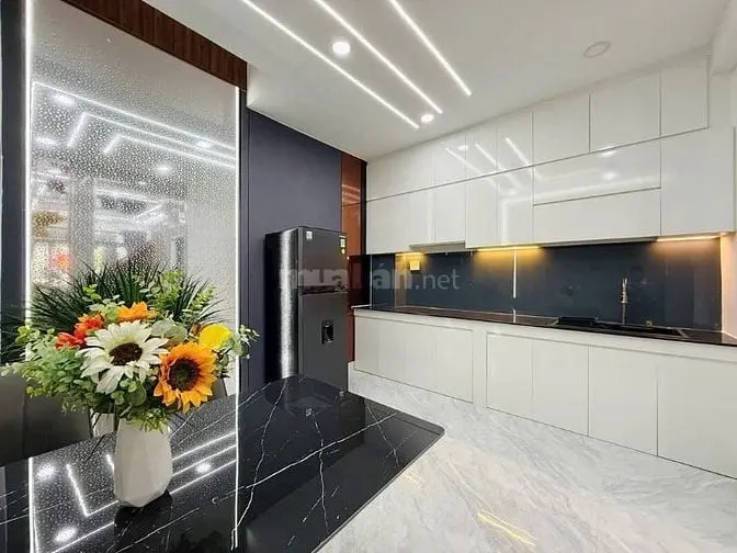 Đi Nước Ngoài Định Cư Bán Gấp Nhà Ở Đường Bắc Hải, Phường 15, Quận 10,
