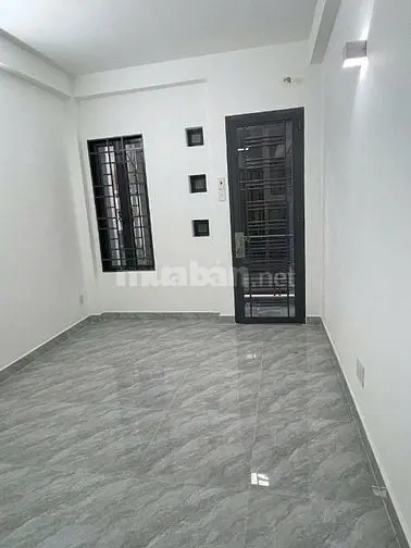 Chạm Vào Ngõ Nhỏ, Mở Ra Cả Phố Lớn 📍Trần Hưng Đạo, Quận 5 – Gần Q1