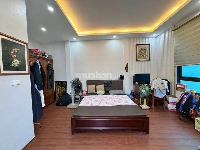 Ngã Tư Sở Nhà Đẹp 31M/ 5 Tầng Ô Tô Đỗ Cửa Chỉ 7.4 Tỷ