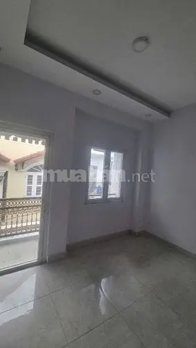 10 Triệu/ Tháng Nhà 4X10 1Lau 2Pn 2Wc Nhà Mới Sơn Sửa Ngay Chợ