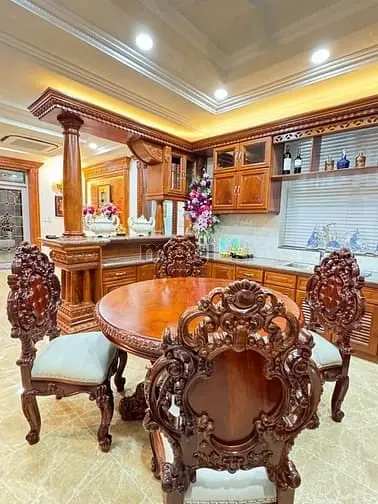 Biệt Thự Siêu Đẹp Ngay Trung Tâm Quận 2- 12X20- 3 Tầng Chỉ 72 Tỷ