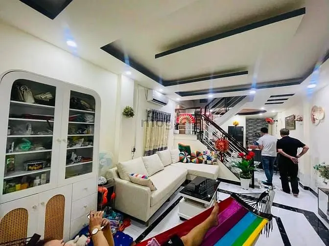 Bán Nhà Rẻ Đẹp Hxh (4X15) 496/46 Dương Quảng Hàm P6 Gò Vấp (Bờ Kè Sông