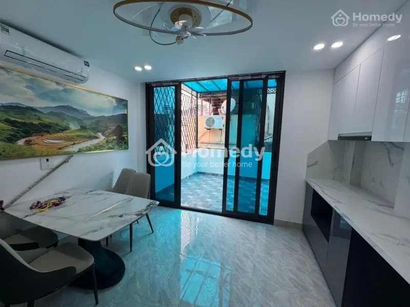 Hoàng Mai- Nhà Mới-5Tầng-40M Sử Dụng-Giá Lại Cực Tốt