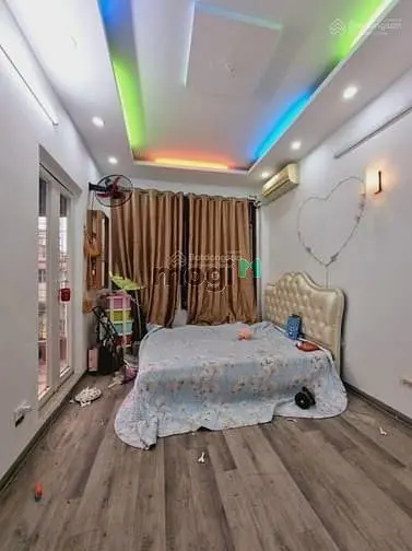 Bán Nhà Phân Lô Lê Trọng Tấn , Dt 52M , Giá Hơn 13 Tỷ . Hai Thoáng