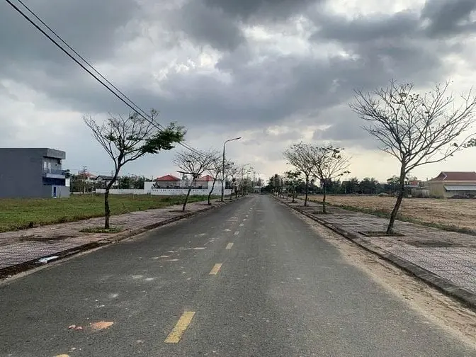 Phố Chợ Lai Nghi (Có Sổ): Bán Lô Đất Biệt Thự, Giá Sụp Hầm 13,5 Tr/M2