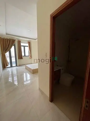 Bán Nhà 5 Tầng, Xe Oto Ngủ Trong Nhà Nguyễn Thuợng Hiền, 55M2, 8.9 Tỷ