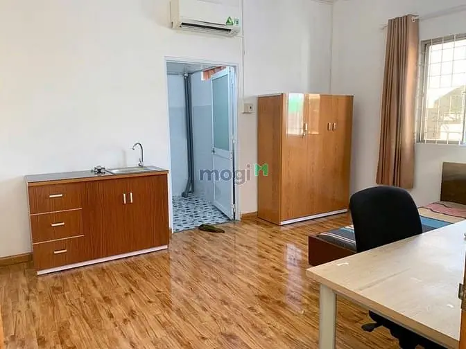 Cho Thuê Studio Cửa Sổ Thoáng-Gần Lotte - Cầu Kênh Tẻ-Sát Đh Ntt-Tđt