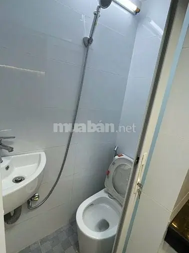 Chạm Vào Ngõ Nhỏ, Mở Ra Cả Phố Lớn 📍Trần Hưng Đạo, Quận 5 – Gần Q1