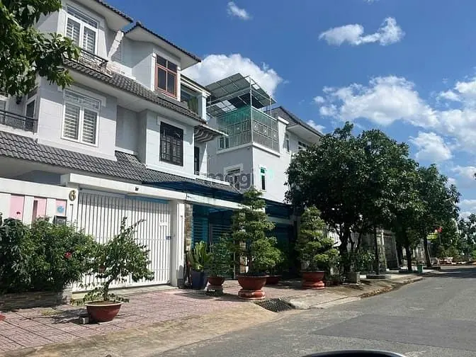 6006452 ảnh đại diện 1