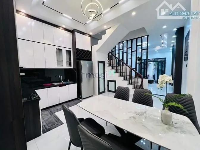 6006362 ảnh đại diện 1