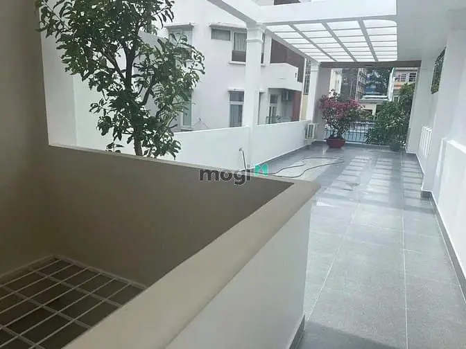 Bán Nhà 3 Tầng Tôn Thất Tùng - 121M² - Nội Thất Cao Cấp – 23.3 Tỷ Tl