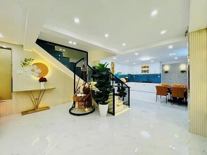 Nhà Đẹp 4 Tầng Gần Phú Mỹ Hưng – Xe Hơi Ngủ Trong Nhà – Full Nội Thất